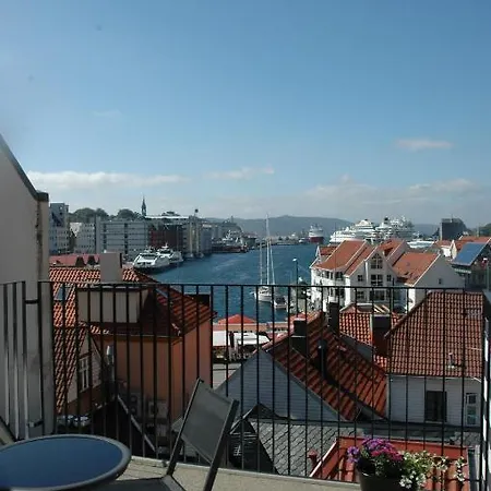 דירה Bryggen Panorama Suites ברגן